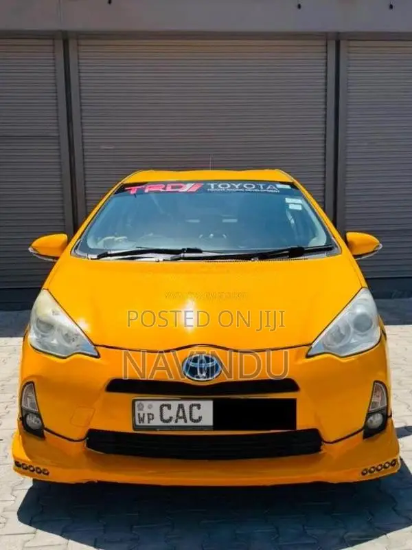 Toyota Aqua 2012 Car (Used)