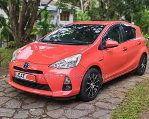 Toyota Aqua 2017 Car (Used)