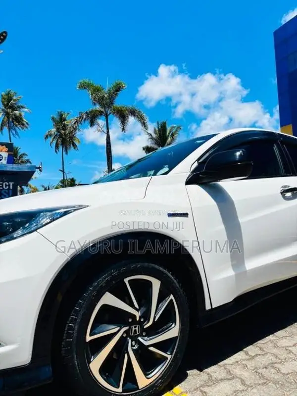 Honda Vezel RS 2017 SUV (Used)
