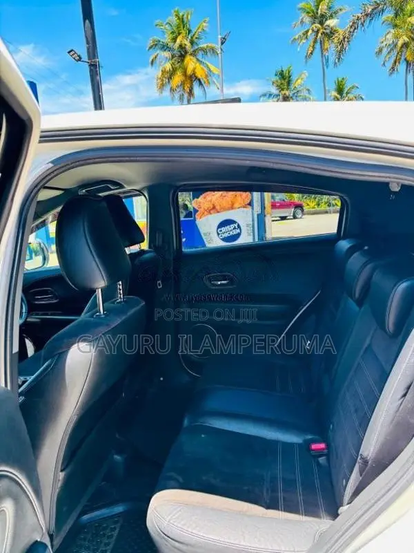 Honda Vezel RS 2017 SUV (Used)