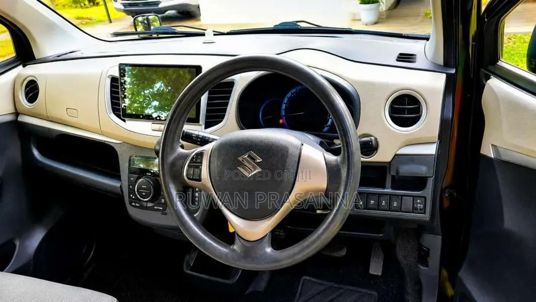 Suzuki Wagon R FZ 2014 Car (Used)