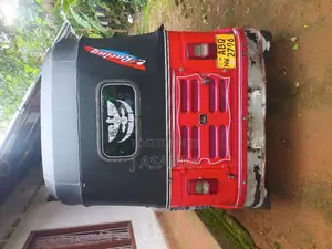 Bajaj 4 stroke 2017 Three Wheel (Used)