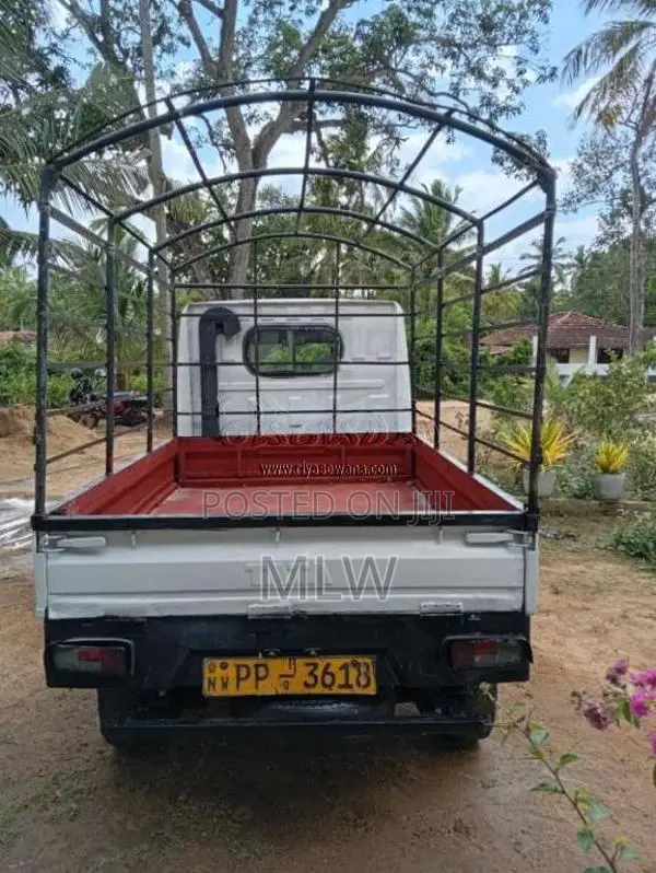 Tata Dimo Batta 2010 Lorry (Used)