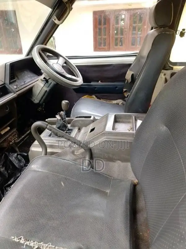 Nissan Vanette 1987 Van (Used)