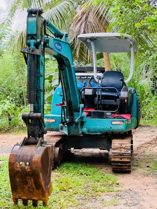 Kubota 30 2018 Heavy-Duty (Used)