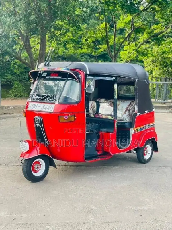 Bajaj RE 2 Stroke 2006 Three Wheel (Used)