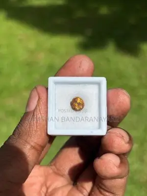 Zircon Yellowish Brown