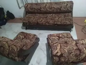 තේක්ක සෝපාවක්