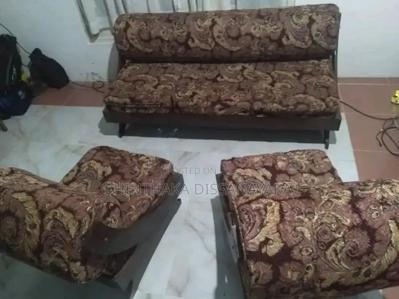 තේක්ක සෝපාවක්