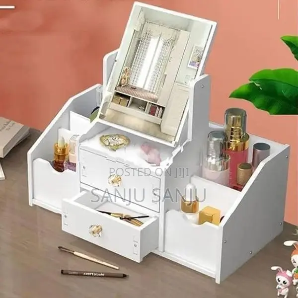 Makeup Glass Delivery All Across Sri Lanka!