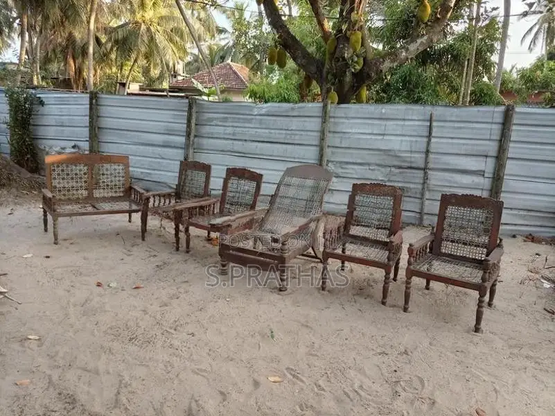 CHAIRS
