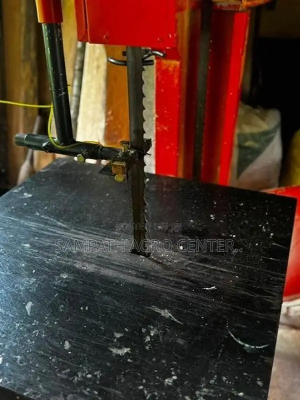 Saw Machine