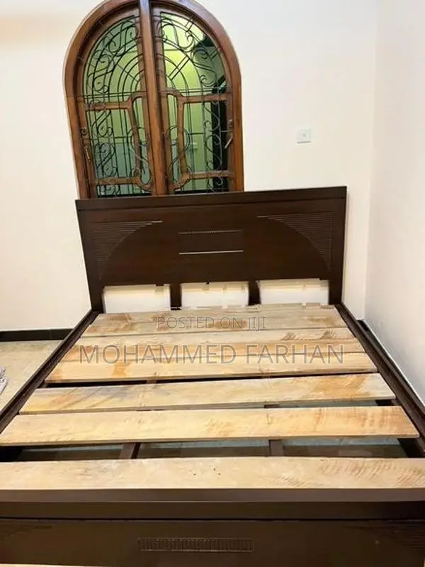 Wooden Bedroom Furniture Items Set