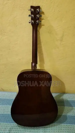 Yamaha F310 Guitar