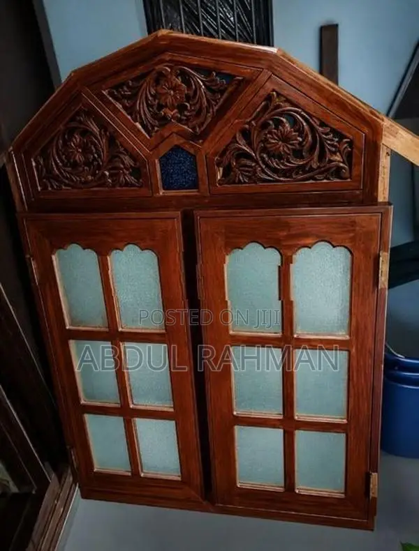 කොස් ලීවලින් හදපු ජනෙල් 5ක්.