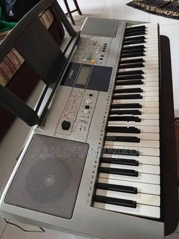 Yamaha Psr E 323