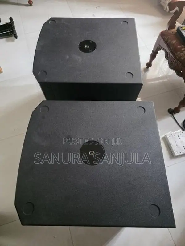 ELX200-18SP Powered Subwoofer