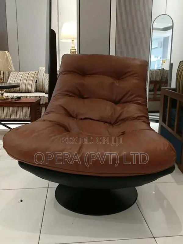 Luxury Swivel Lounge Chair