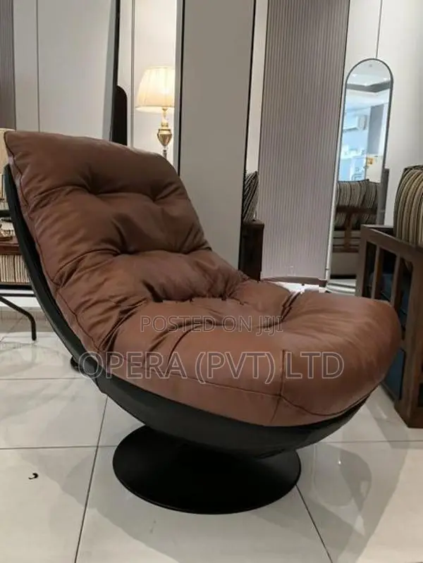 Luxury Swivel Lounge Chair