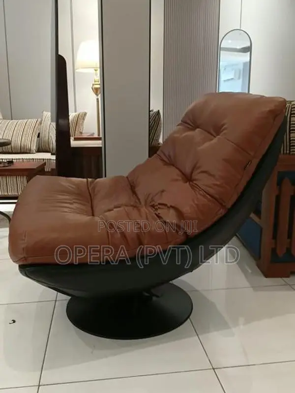 Luxury Swivel Lounge Chair