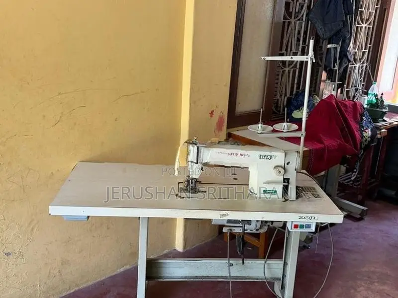 Industrial Sewing Machine