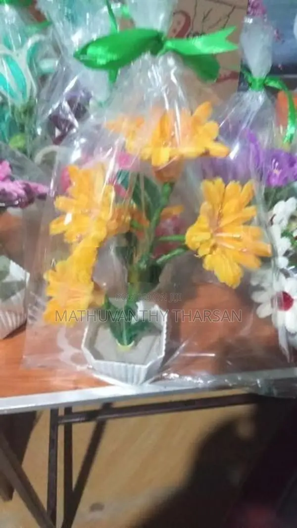 Artificial Flower Vases