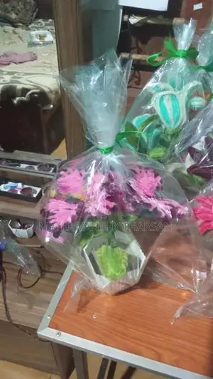 Artificial Flower Vases