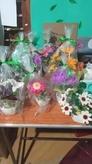 Artificial Flower Vases