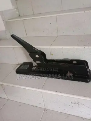 Kangaro Heavy Duty Stapler (HD-23L17)