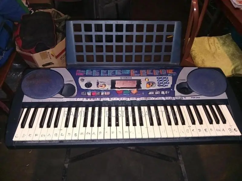 Yamaha PSR-260 Keyboard