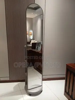 Elegant Standing Mirror Dressing Table