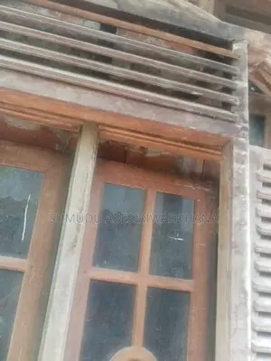 Wooden Roof Supports Door