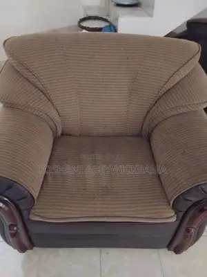 Damro Sofa Set