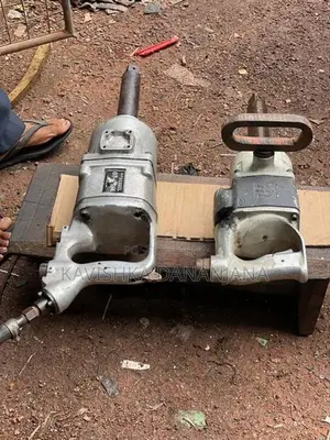 නට් ගලවන යන්ත්‍රය