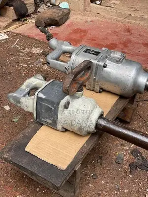 නට් ගලවන යන්ත්‍රය