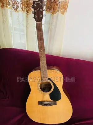 Yamaha Guitar