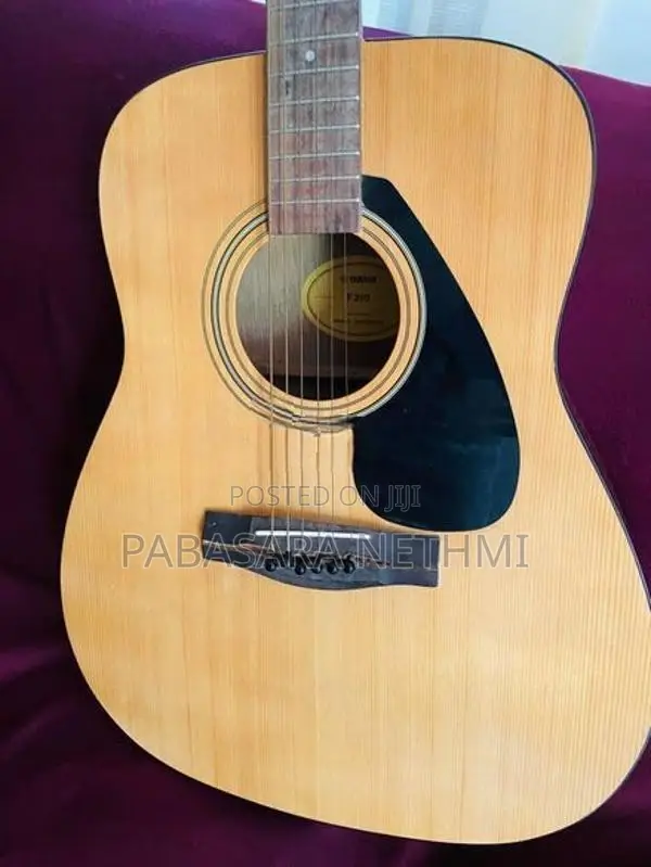 Yamaha Guitar