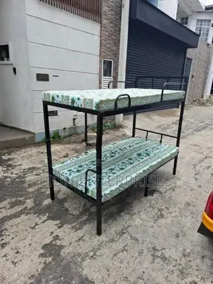 Bunk bed with 2 mattress