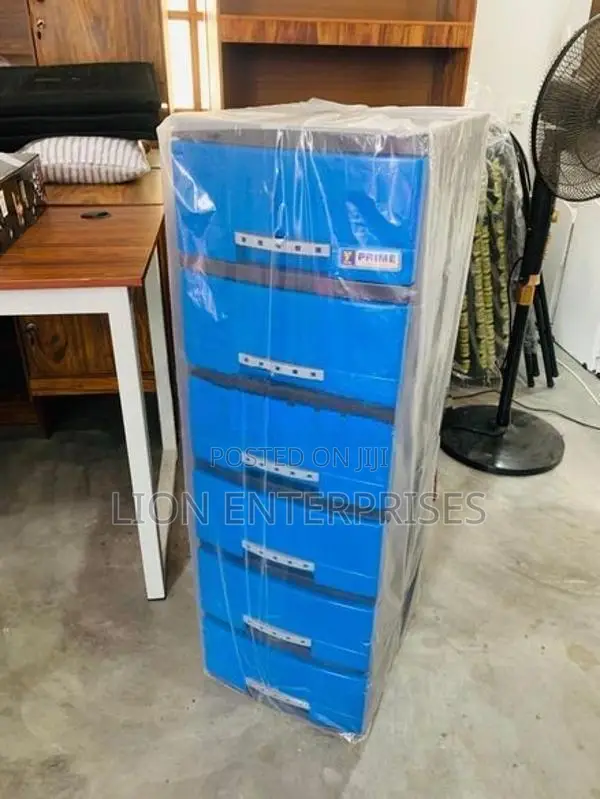 6 Drawer plastic cupboards