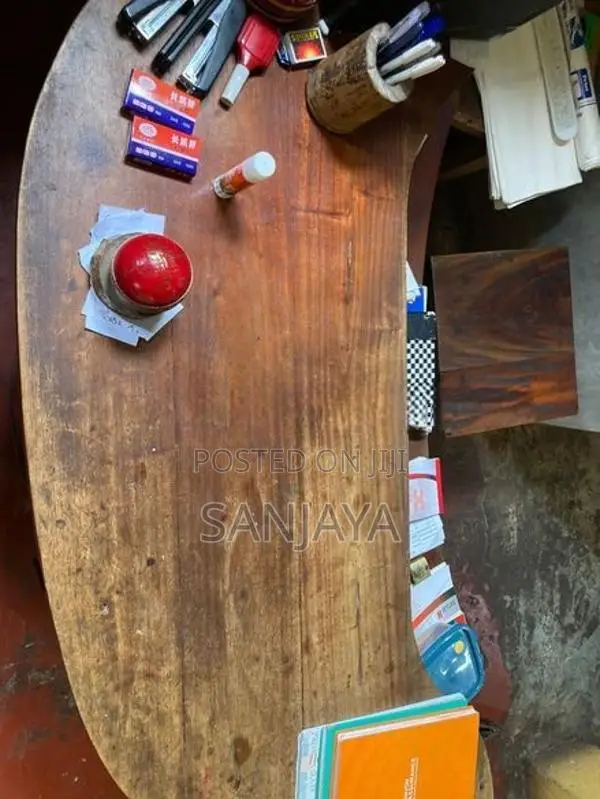 Cashier Table