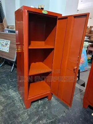4×1.5 ft Steel cupboards