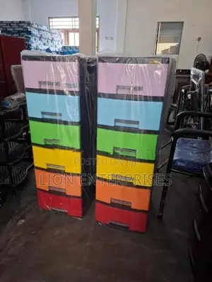 6 Drawer plastic cupboards