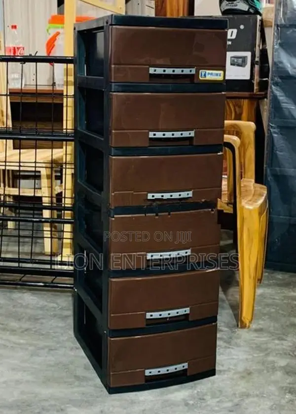 6 Drawer cupboards