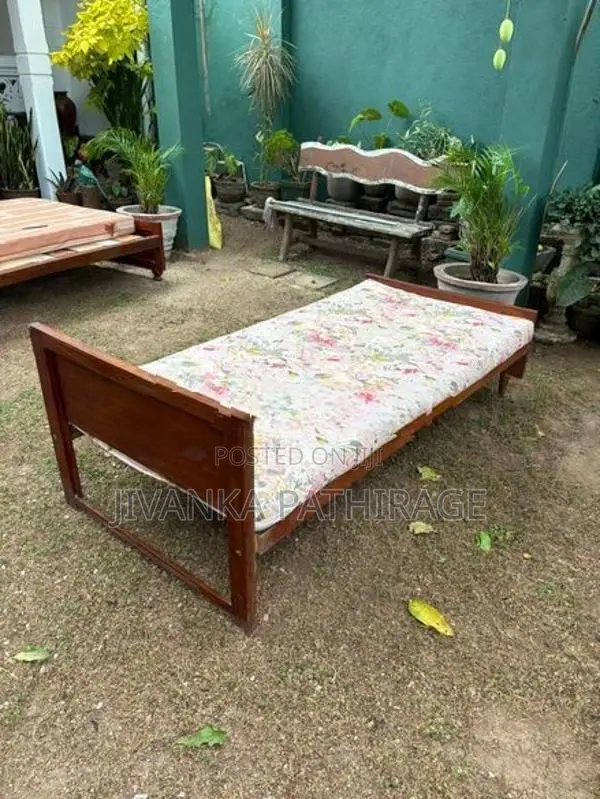 Burutha Single Bed + Mattress