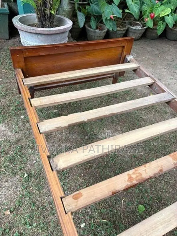 Burutha Single Bed + Mattress
