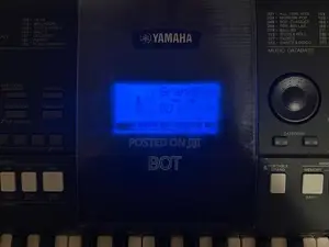 Yamaha PSR E423 Keyboard
