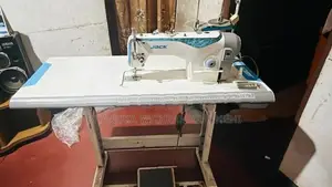 Jack F4 Sewing Machine