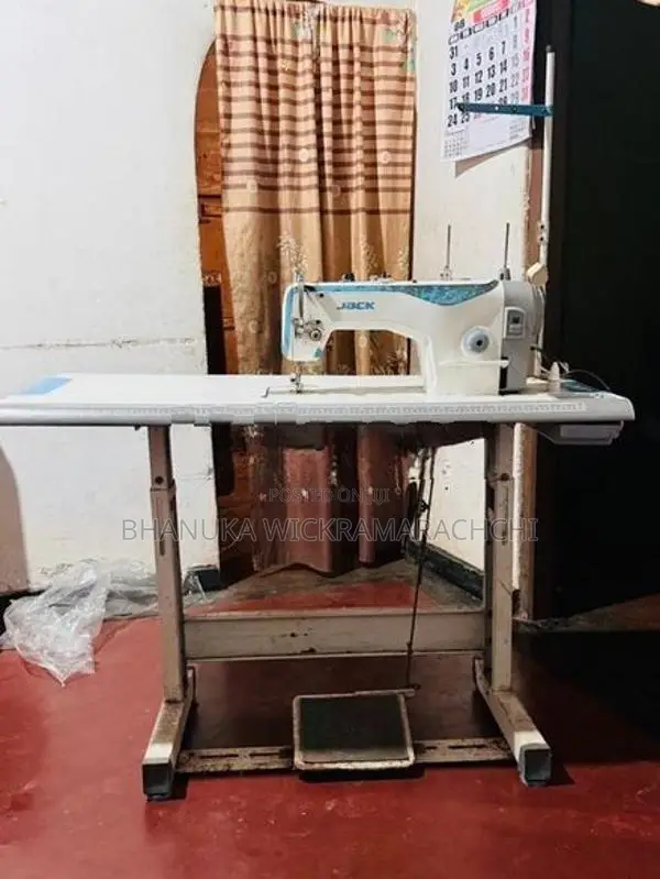 Jack F4 Sewing Machine