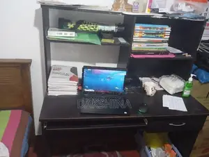 Damro KSD 004 Study Desk / Computer Table – Excellent Condition