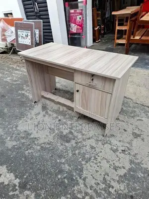 Melamine office tables 4×2 ft